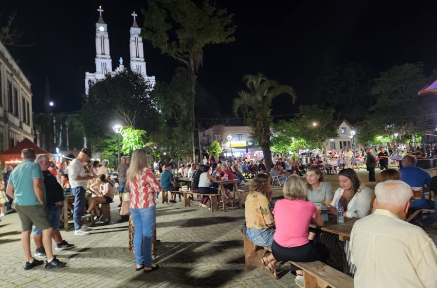  Hoje é dia de retreta