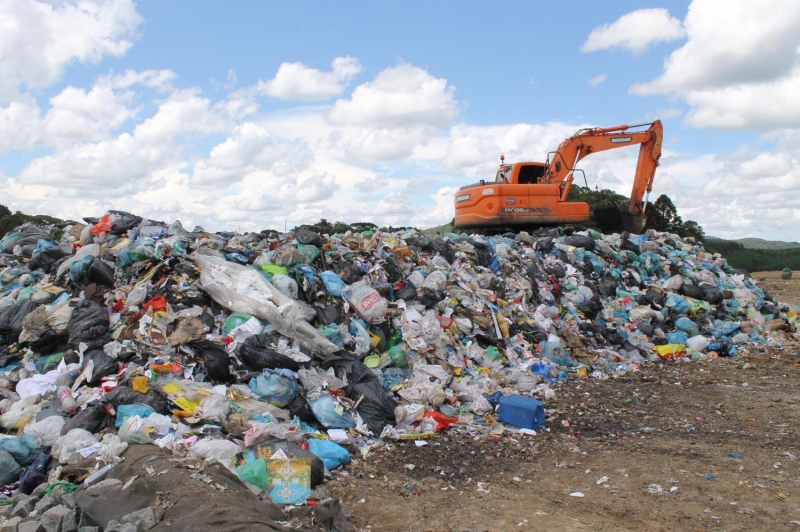  Estudo aponta que mais de 40% do lixo que vai para o aterro sanitário é reciclável