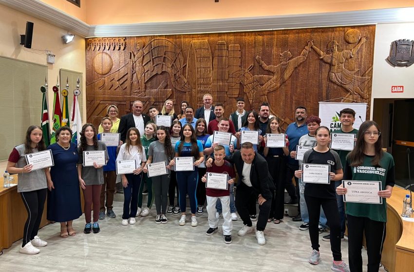  Vereadores mirins passam por treinamento