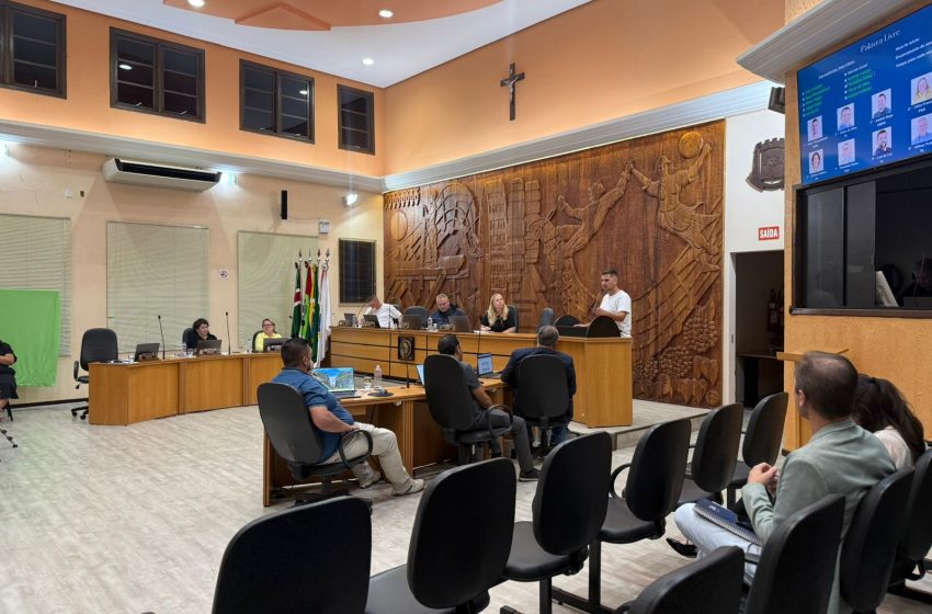  Veto de projeto e mudança no “Bolsa Atleta” marcaram sessão da Câmara