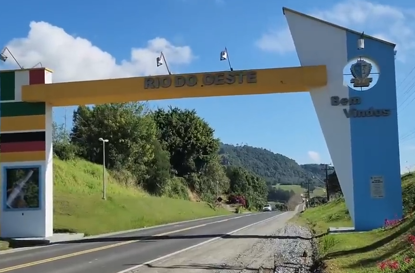  Pequena cidade de SC passa a ter monitor em linhas de transporte escolar