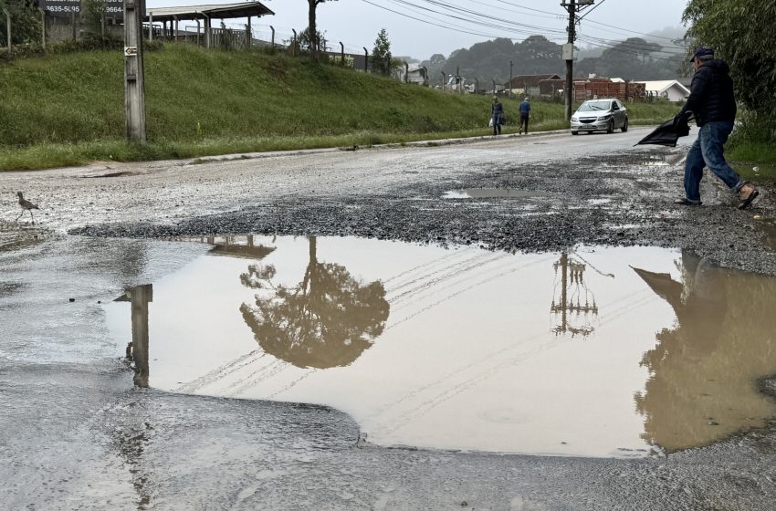  POEIRA E LAMA: População começa reclamar
