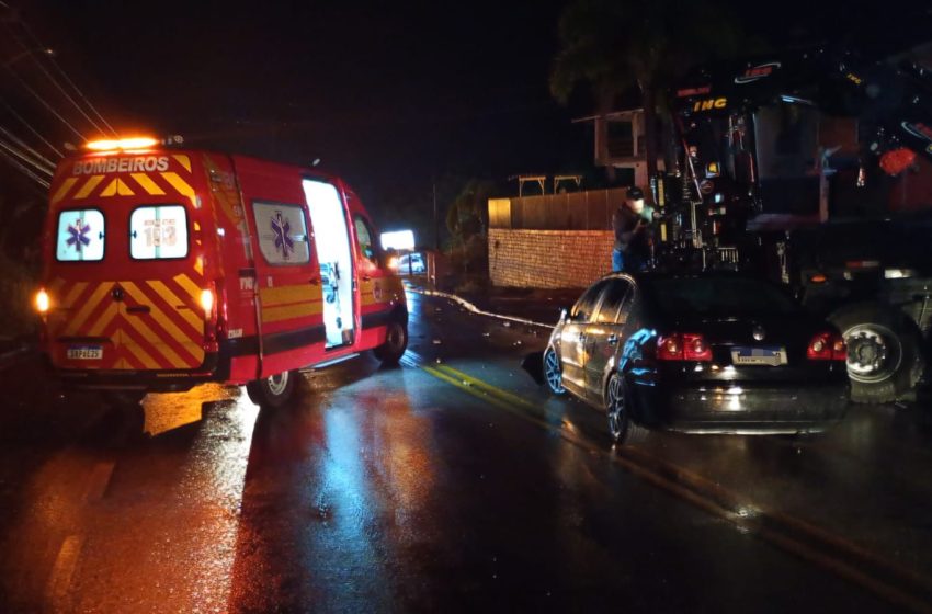  Duas mulheres ficam feridas em acidente no Mato Preto