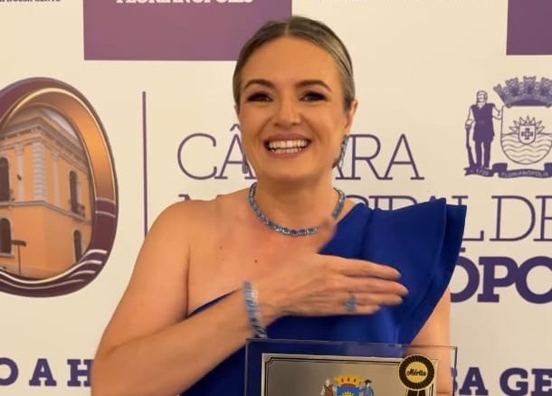  Katherine Schreiner é Cidadã Honorária da capital