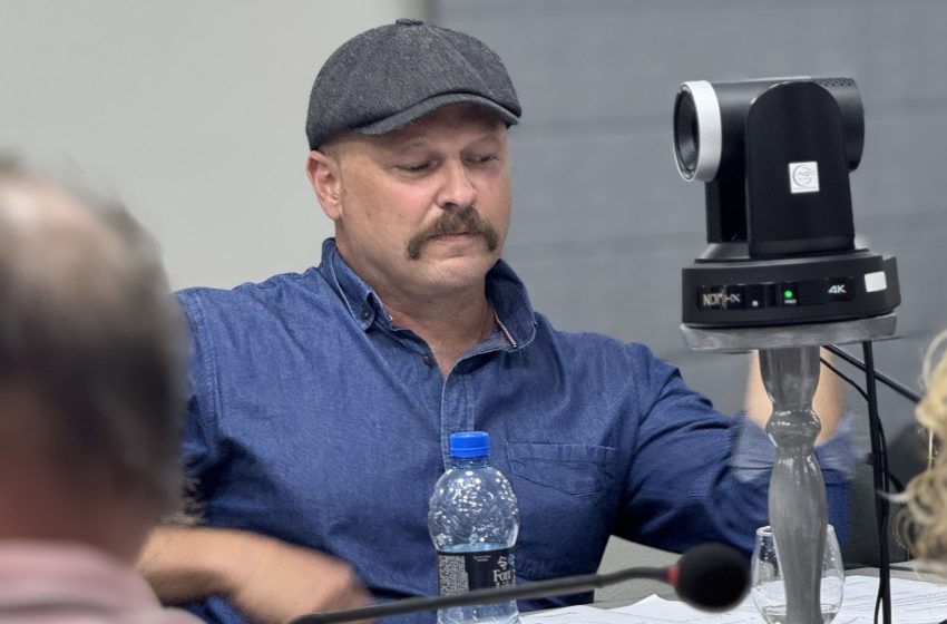  Vereador volta a cobrar segurança armada nas escolas