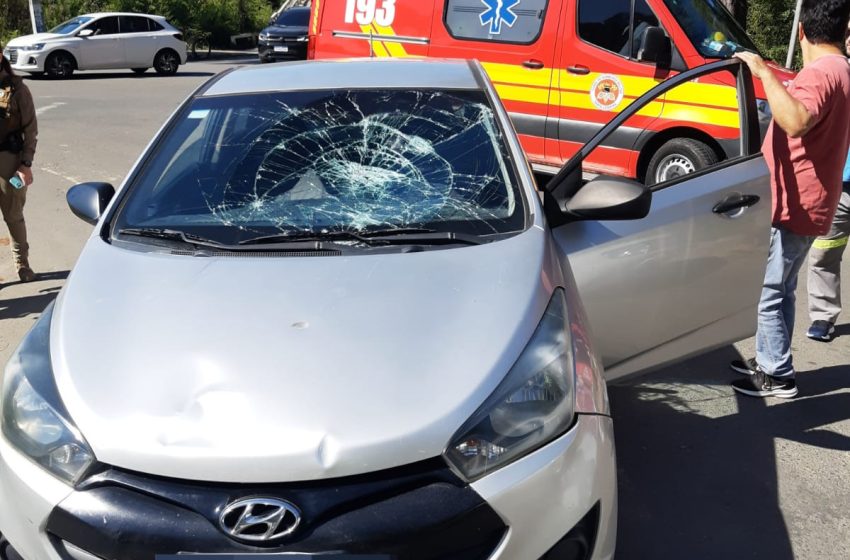  Adolescente fica ferida em acidente com patinete em Rio Negrinho