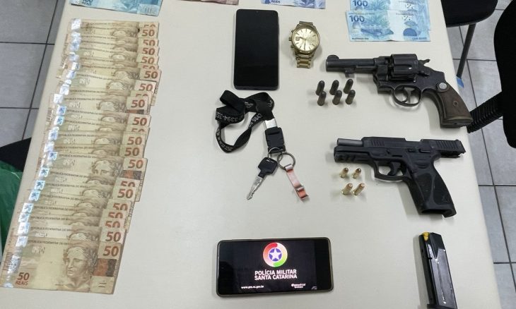  Criminosos invadem casas e fazem reféns No Alto Vale do Itajaí