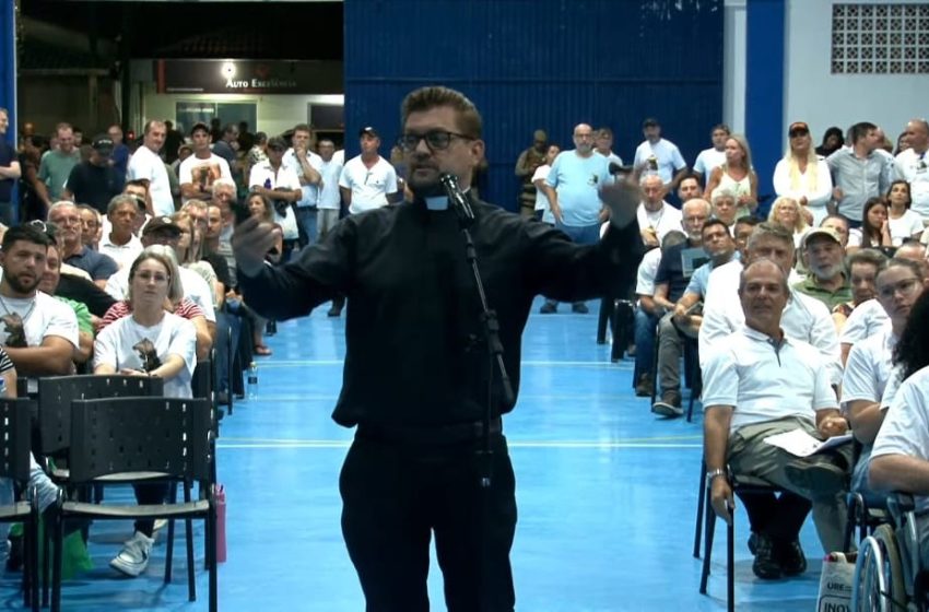  INDIGNAÇÃO: Sacerdote apoia comunidade regional