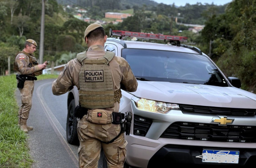  PM prende homem com mandado de prisão por homicídio em São Bento do Sul