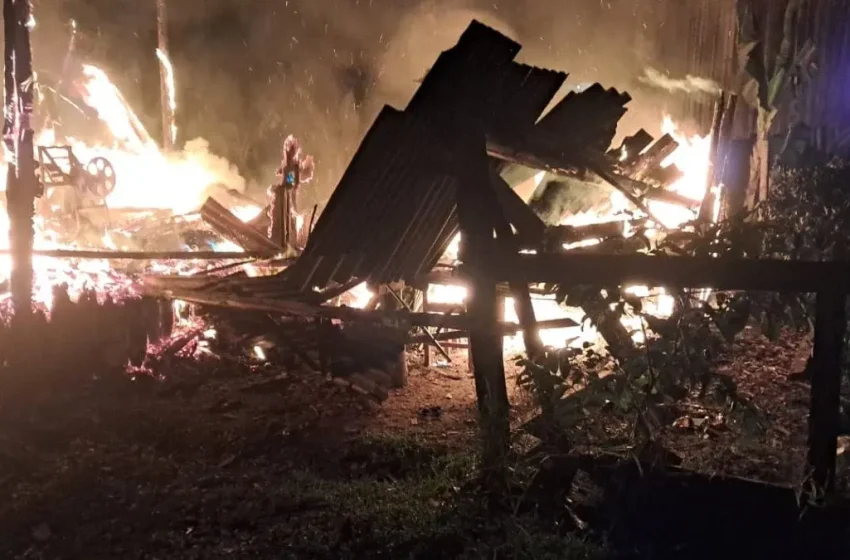  TRAGÉDIA EM CANELINHA: homem morre em incêndio