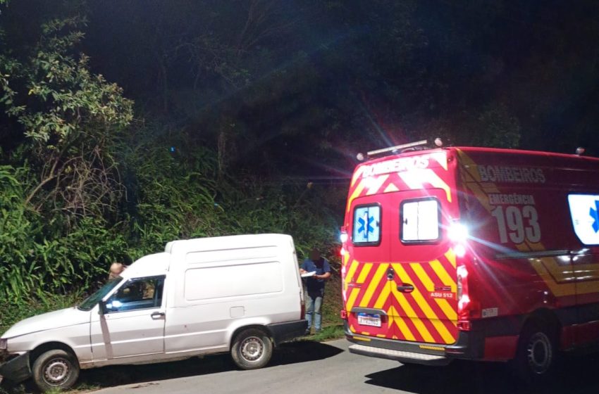  Batida em poste na madrugada deixa um ferido