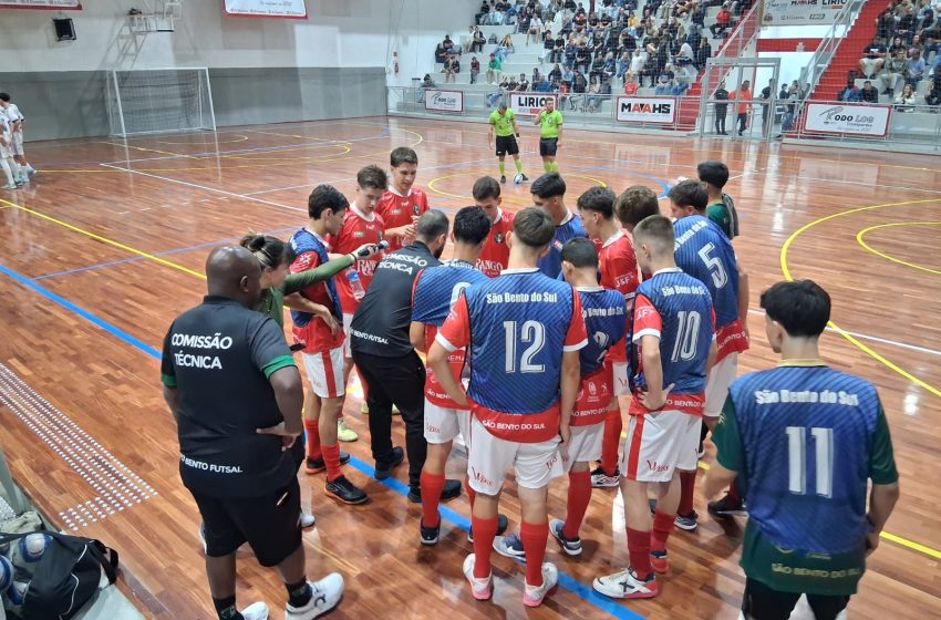  São Bento do Sul defende liderança no Catarinense Sub-18 de Futsal