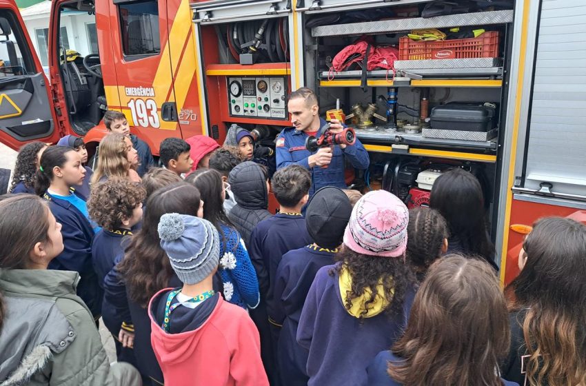  Corpo de Bombeiros de SC lança Operação Alerta Vermelho nas Escolas para prevenir incêndios domésticos