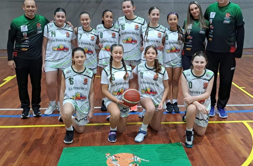  Comissão técnica ressalta evolução da equipe Sub-13 de basquete