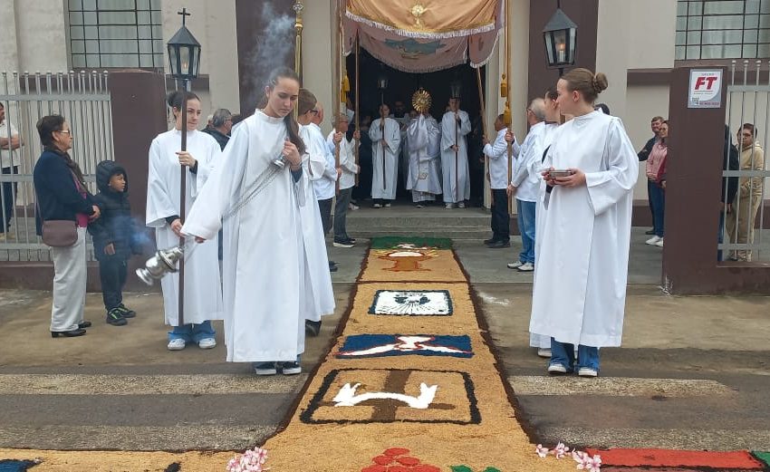  São Bento do Sul celebra Corpus Christi com tradição e fé