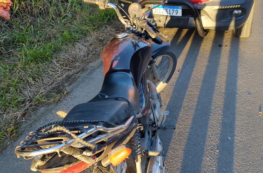  Motociclista sofre queda após colisão com ônibus escolar na SC-418